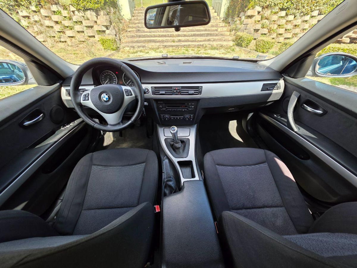 BMW Serie 3 Touring 320d  Msport (10)