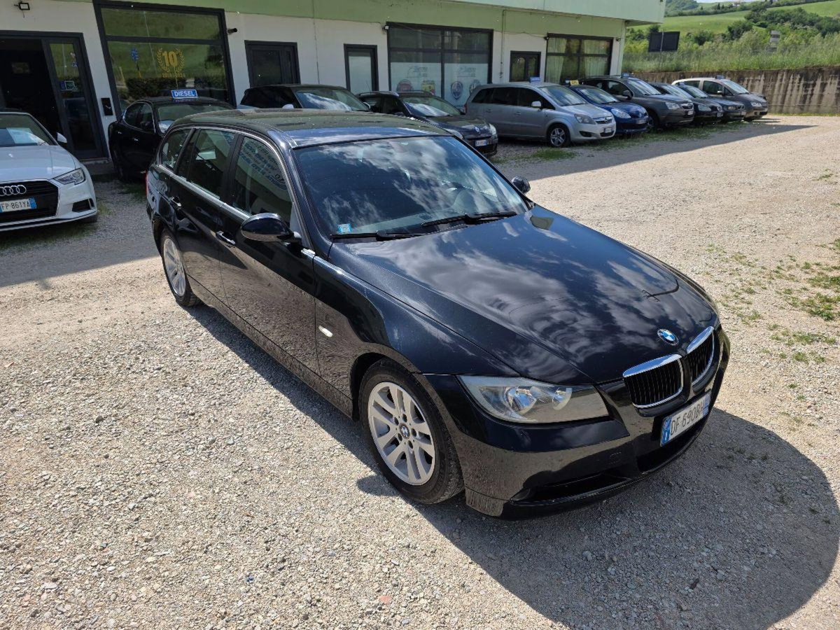BMW Serie 3 Touring 320d  Msport (8)