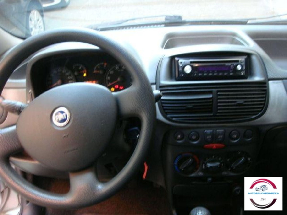 Fiat Punto Classic 1.2 5 porte (9)