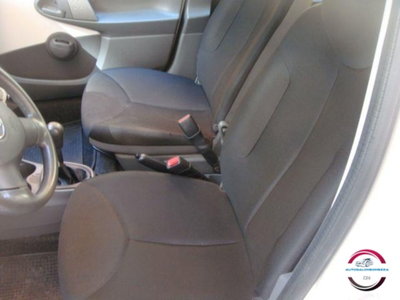 Toyota Aygo 1.0 12V VVT-i 5 porte Now Connect (9)