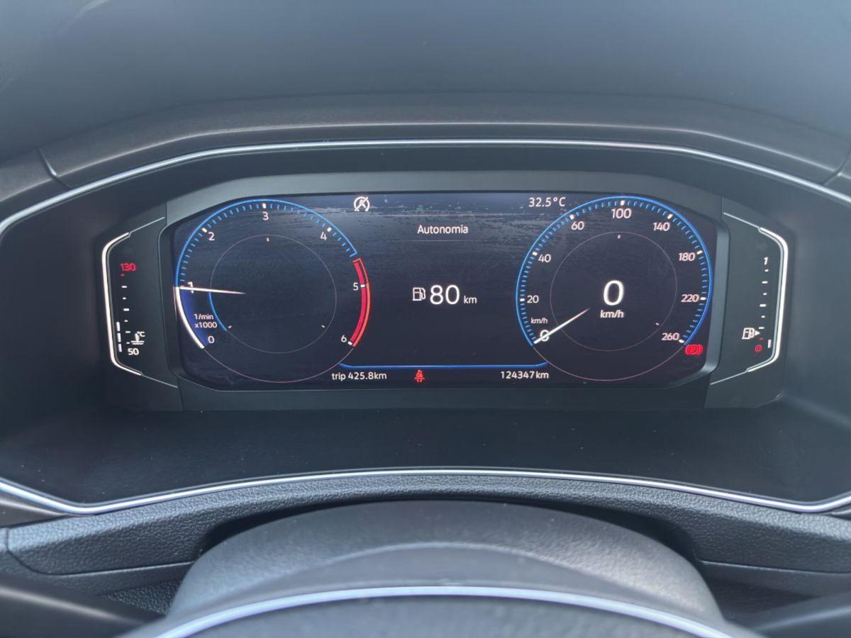 Volkswagen T-Roc 1.6 TDI SCR Advanced BlueMotion Technology (14)