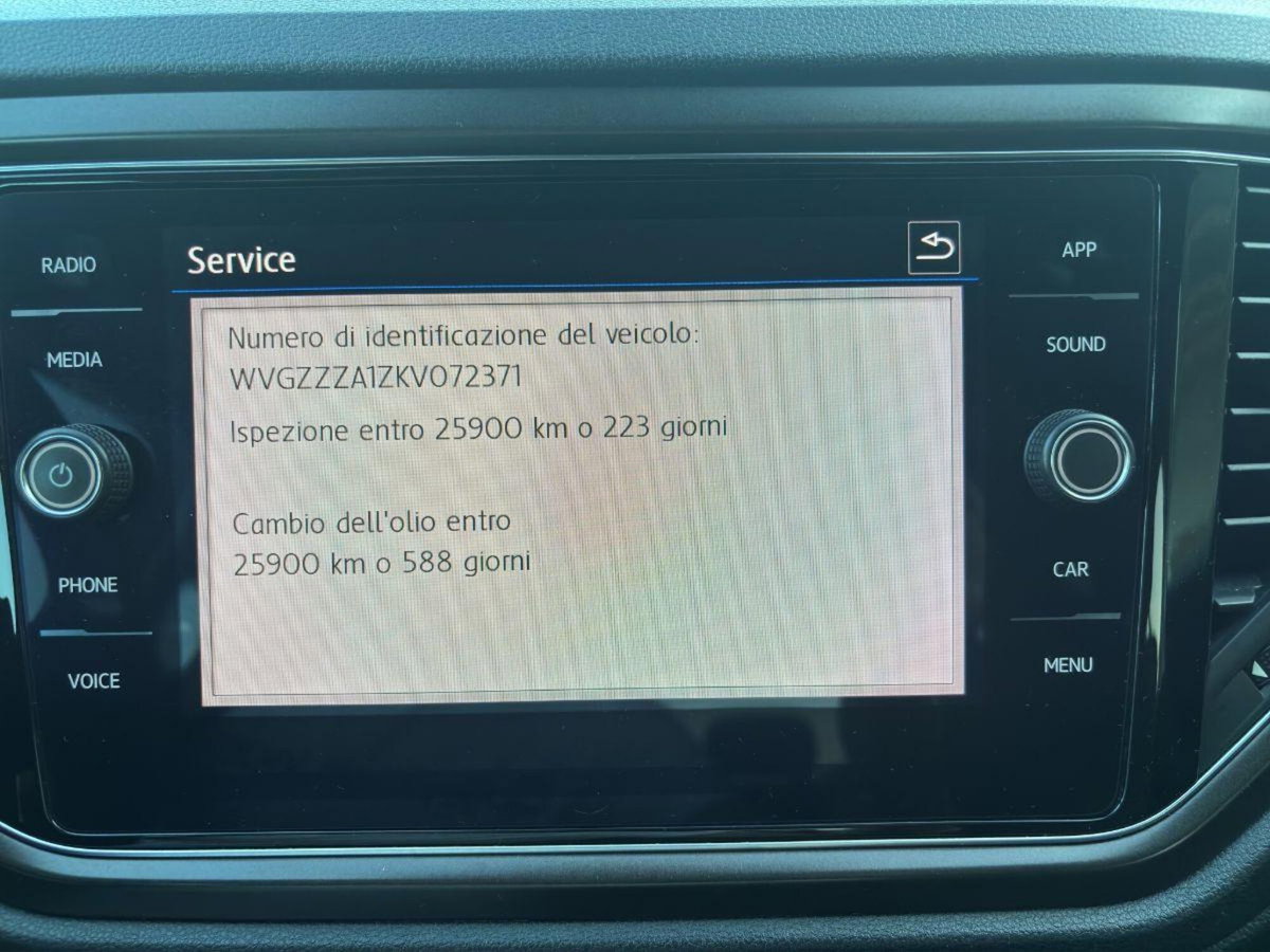 Volkswagen T-Roc 1.6 TDI SCR Advanced BlueMotion Technology (18)