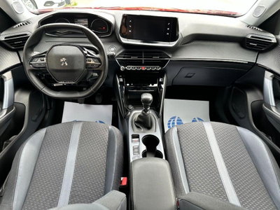Peugeot 2008 PureTech 100 S&S Allure Pack (11)