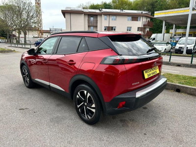 Peugeot 2008 PureTech 100 S&S Allure Pack (4)