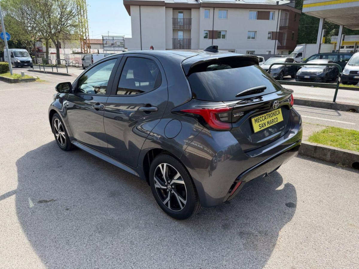 Toyota Yaris Cross 1.5 Hybrid 5p. E-CVT Trend (6)