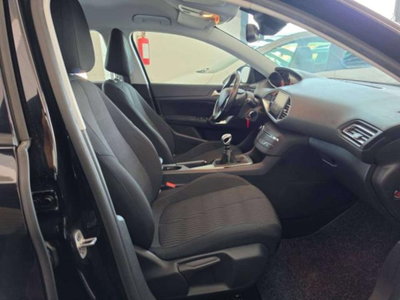 Peugeot 308 BlueHDi 120 S&S Allure (10)
