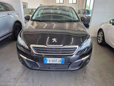 Peugeot 308 BlueHDi 120 S&S Allure (2)
