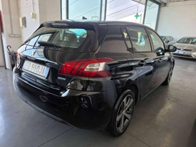Peugeot 308 BlueHDi 120 S&S Allure (4)