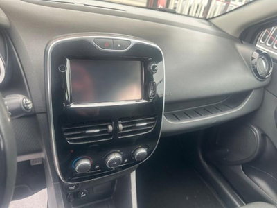 Renault Clio 1.5 dCi 8V 75CV 5 porte Costume National (14)