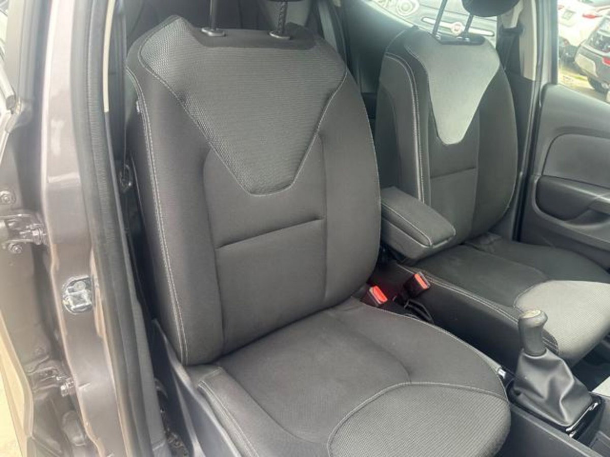 Renault Clio 1.5 dCi 8V 75CV 5 porte Costume National (20)