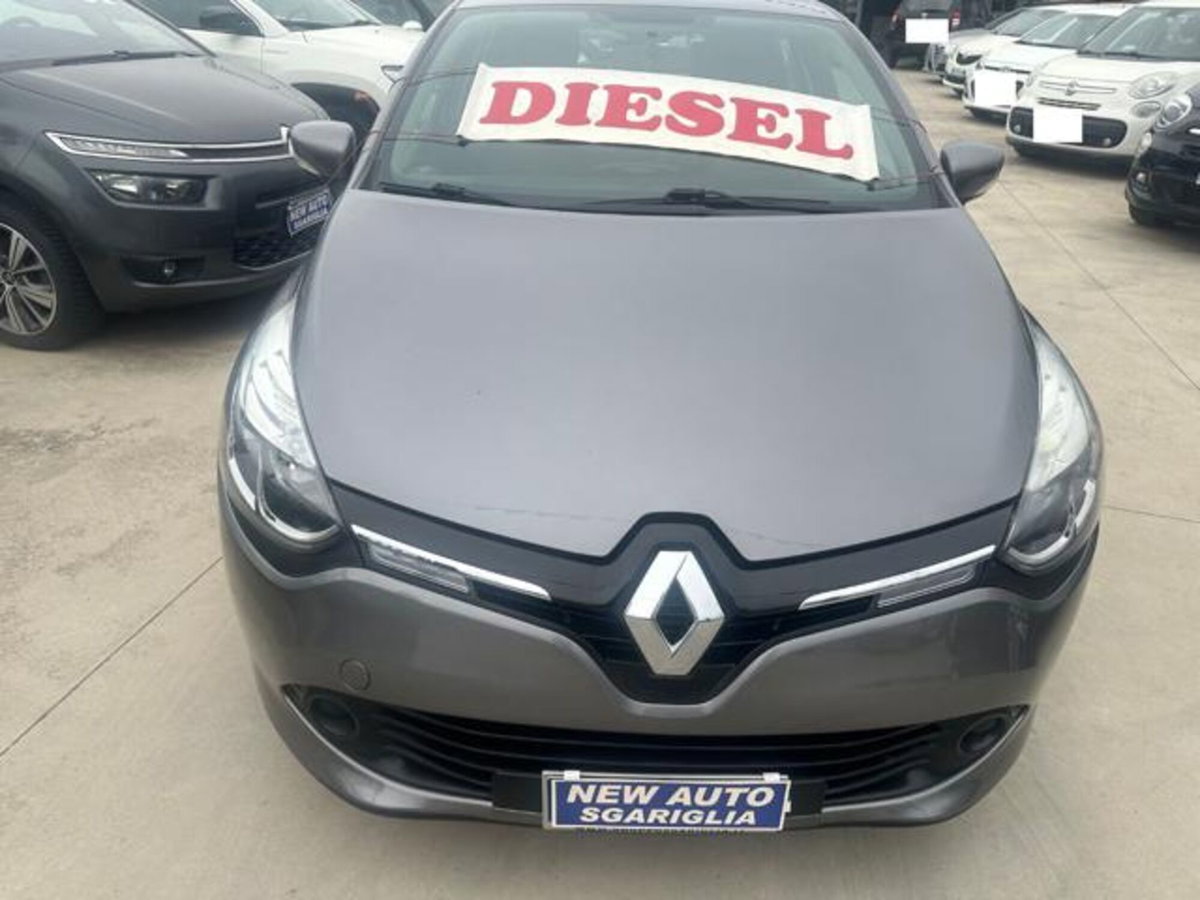 Renault Clio 1.5 dCi 8V 75CV 5 porte Costume National (3)