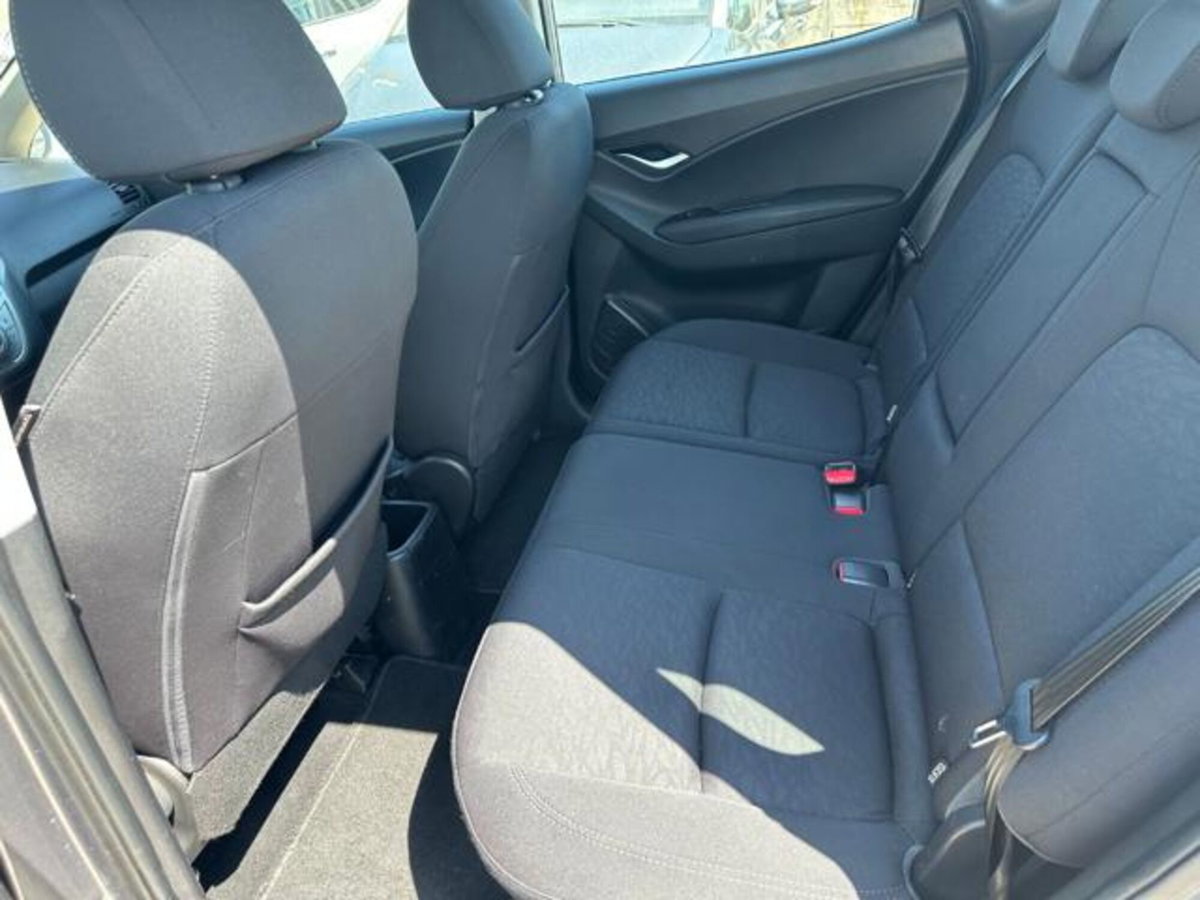 Hyundai ix20 1.4 CRDI 90 CV Comfort (11)