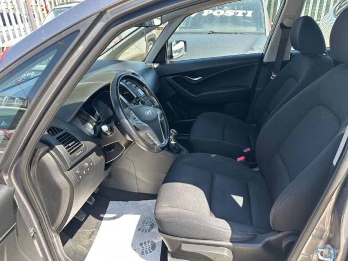 Hyundai ix20 1.4 CRDI 90 CV Comfort (15)