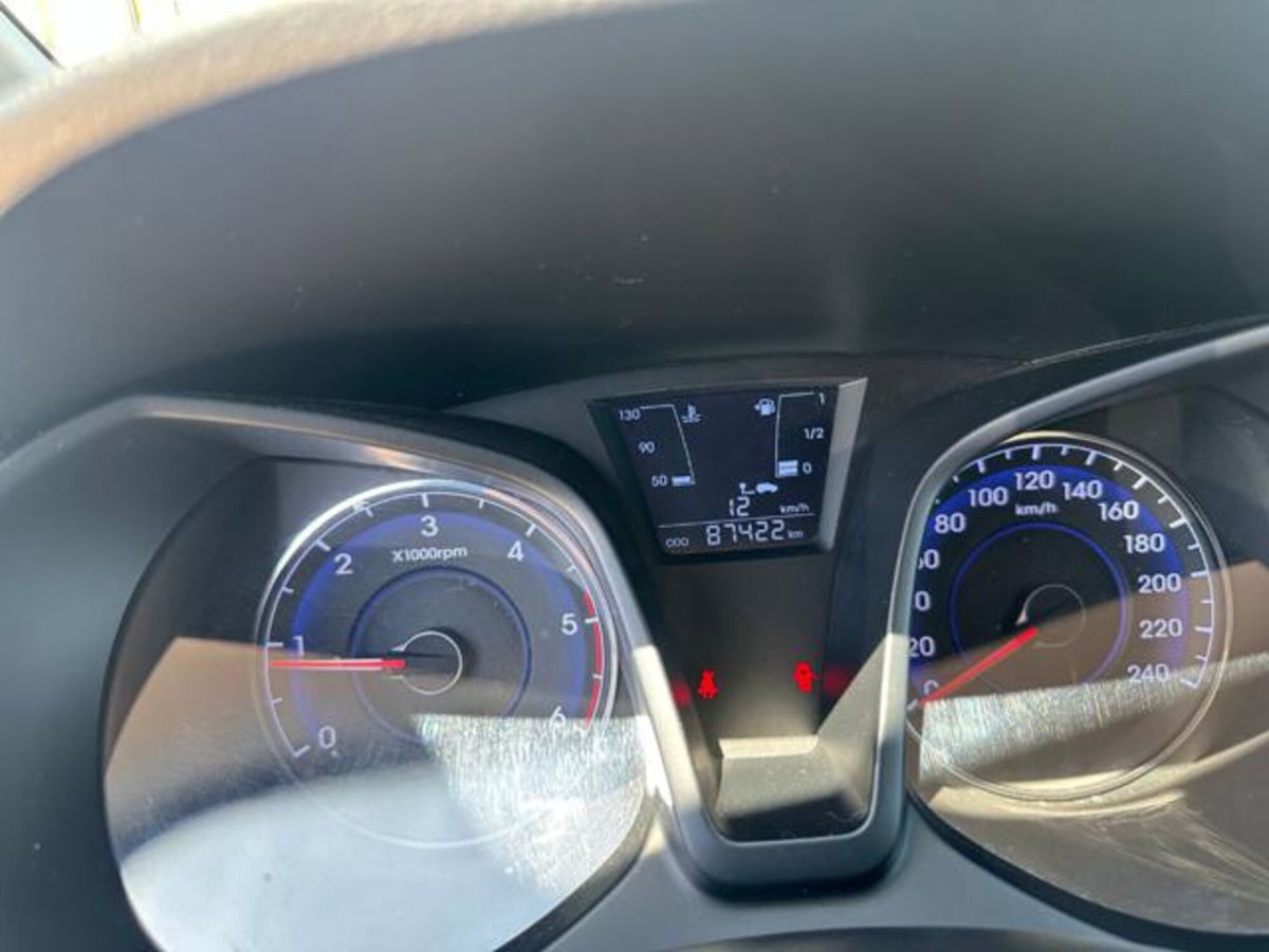 Hyundai ix20 1.4 CRDI 90 CV Comfort (19)