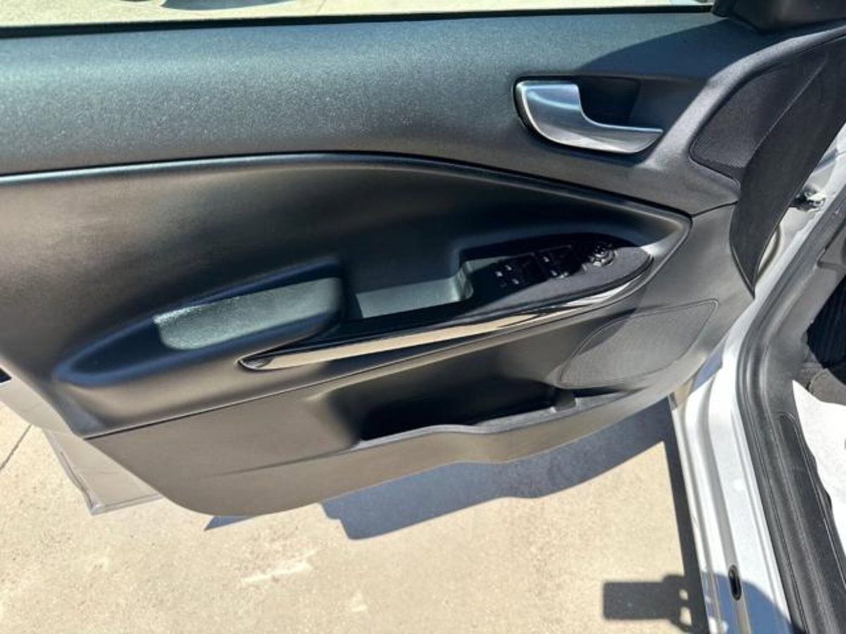 Alfa Romeo Giulietta 1.6 JTDm-2 Exclusive (14)