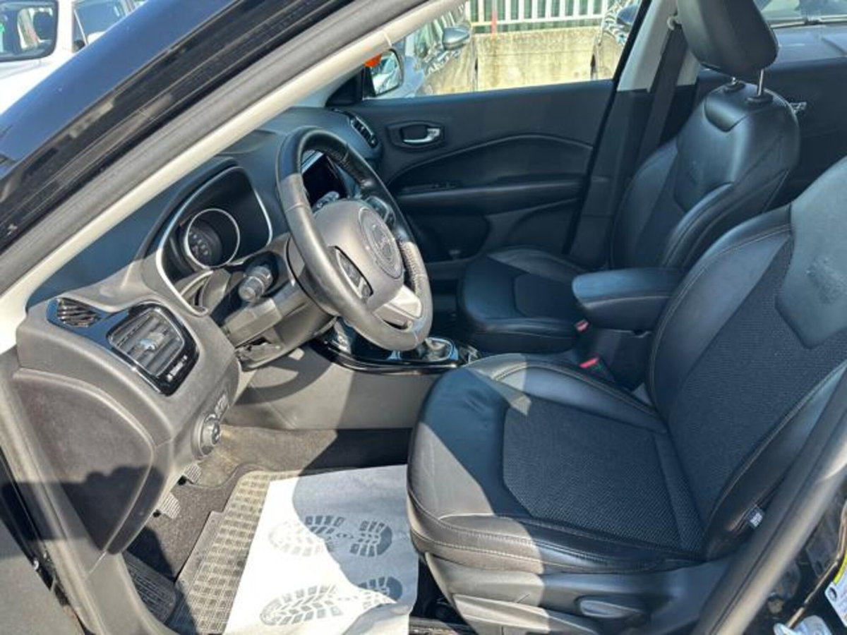 Jeep Compass 1.6 Multijet II 2WD Limited (14)