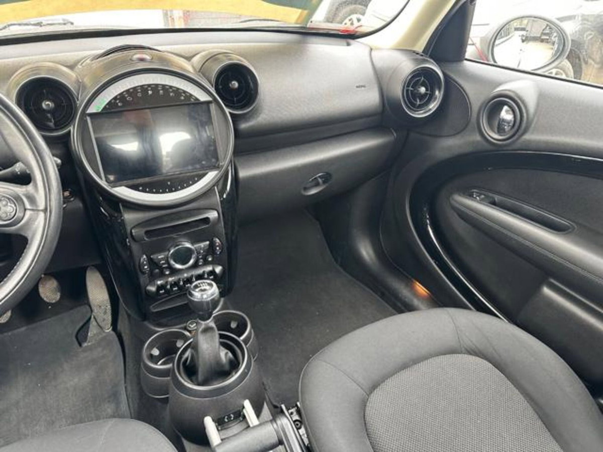 MINI Mini Countryman 1.6 Cooper D Countryman (13)