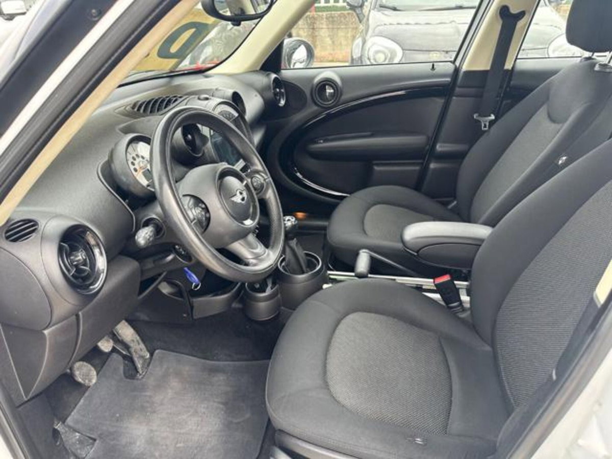 MINI Mini Countryman 1.6 Cooper D Countryman (14)