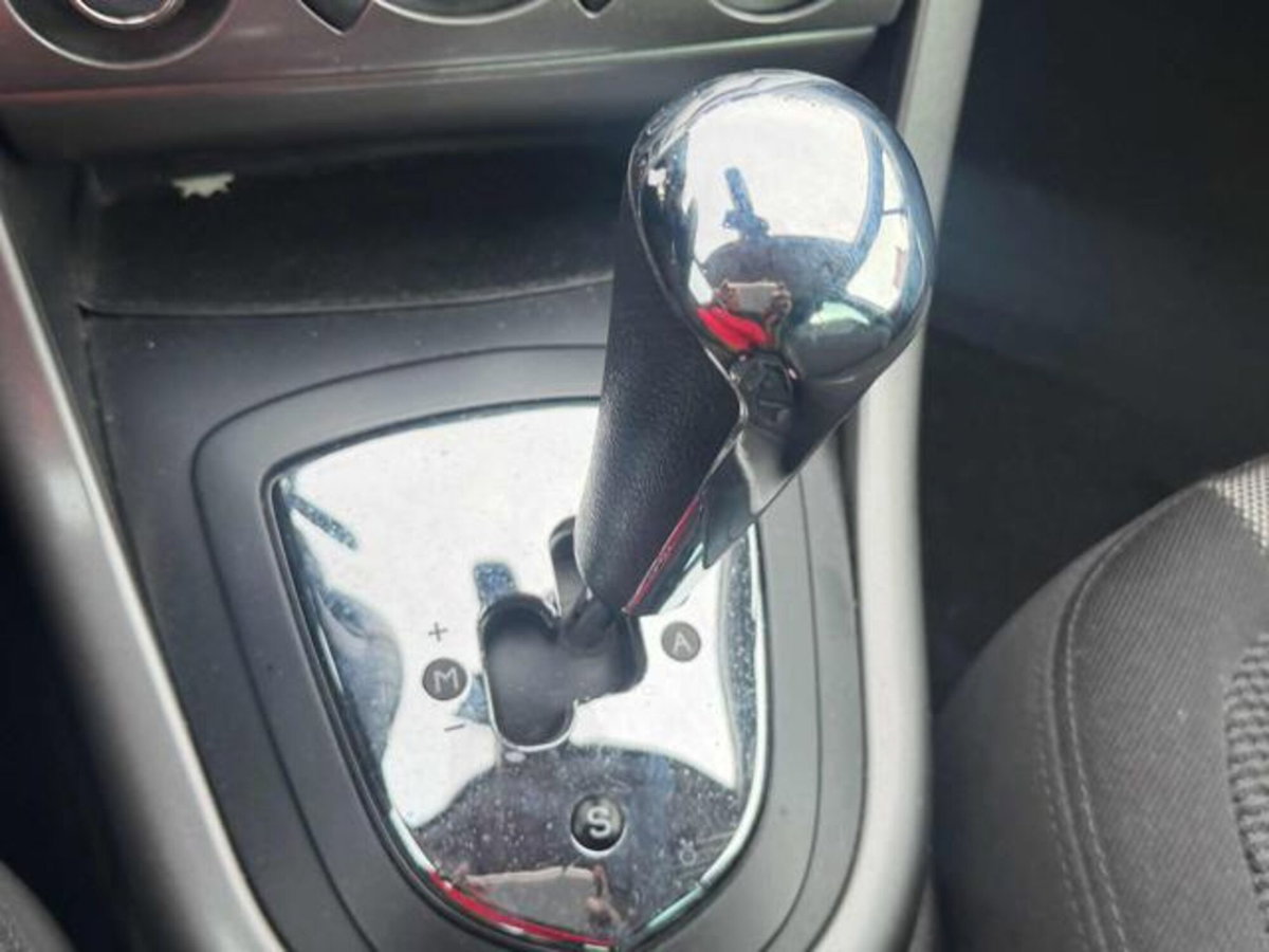 Peugeot 308 SW 1.6 8V e-HDi 112CV Stop&Start robotiz. Active (12)