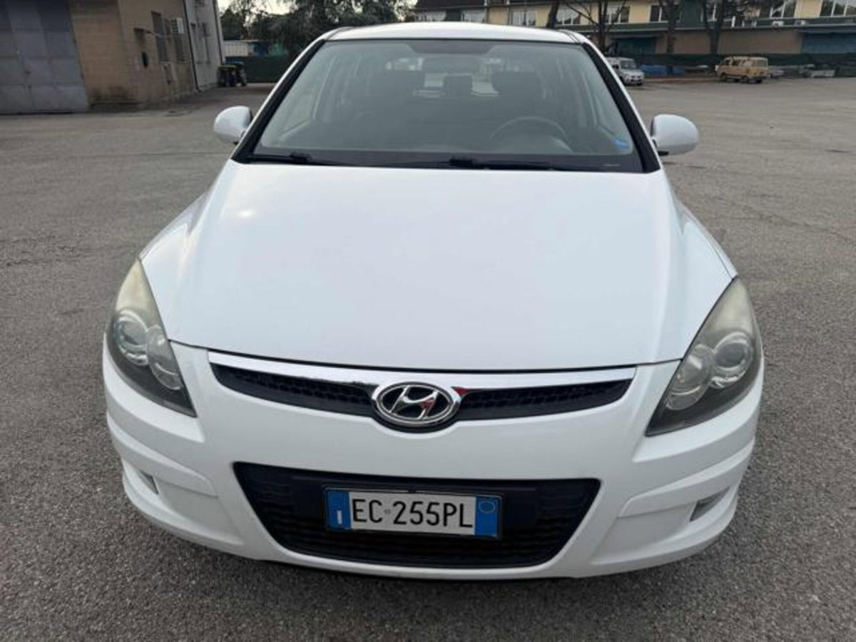 Hyundai i30 1.6 CRDi 90CV 6m. 5p. Limited Edition (2)