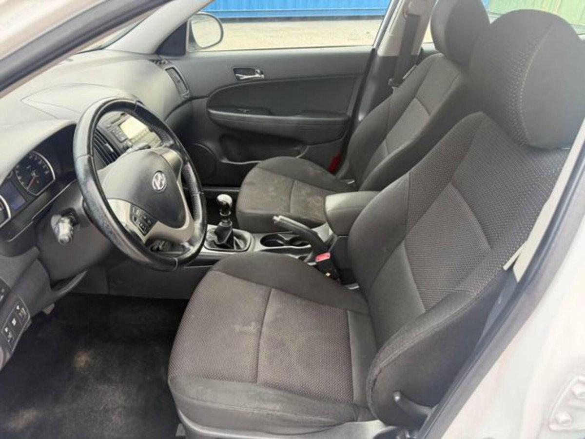 Hyundai i30 1.6 CRDi 90CV 6m. 5p. Limited Edition (5)