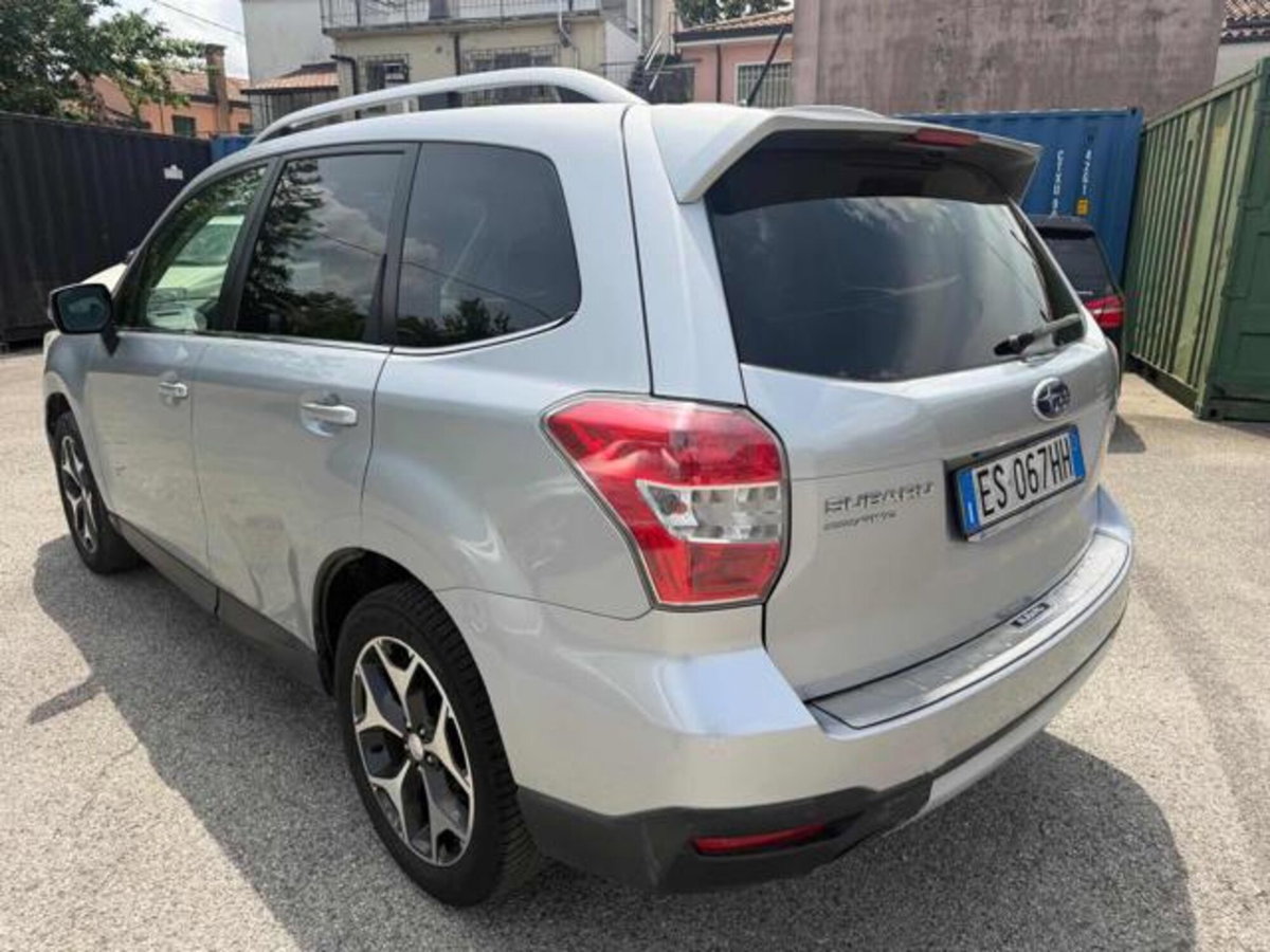 Subaru Forester 2.0D-S Dynamic (11)