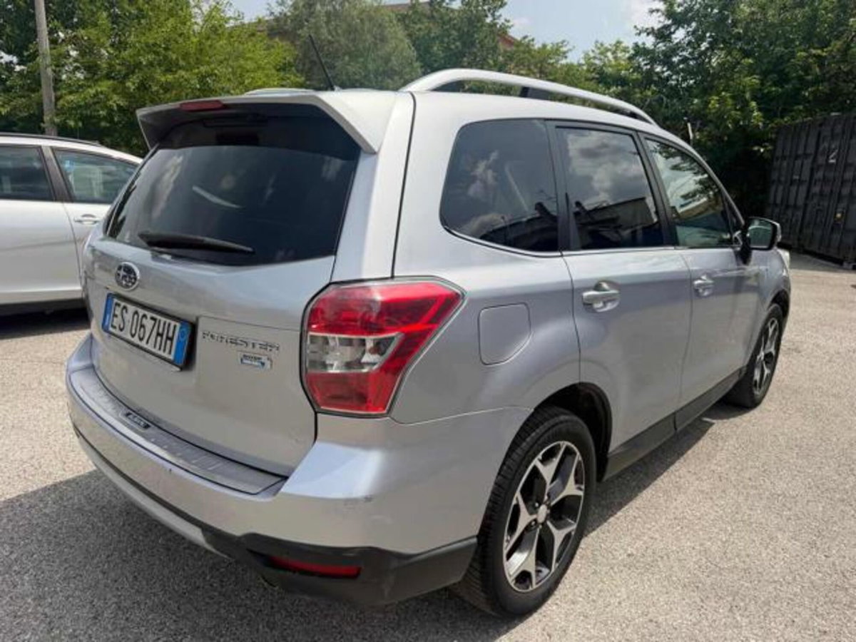 Subaru Forester 2.0D-S Dynamic (19)