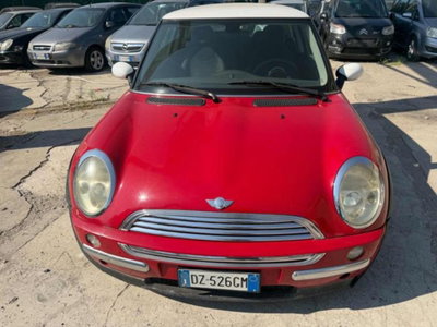 MINI Mini 1.6 16V Cooper (10)