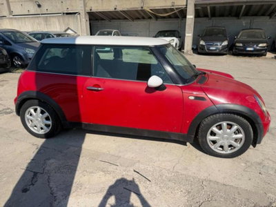 MINI Mini 1.6 16V Cooper (4)