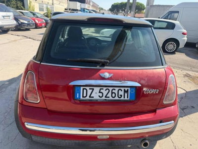 MINI Mini 1.6 16V Cooper (9)