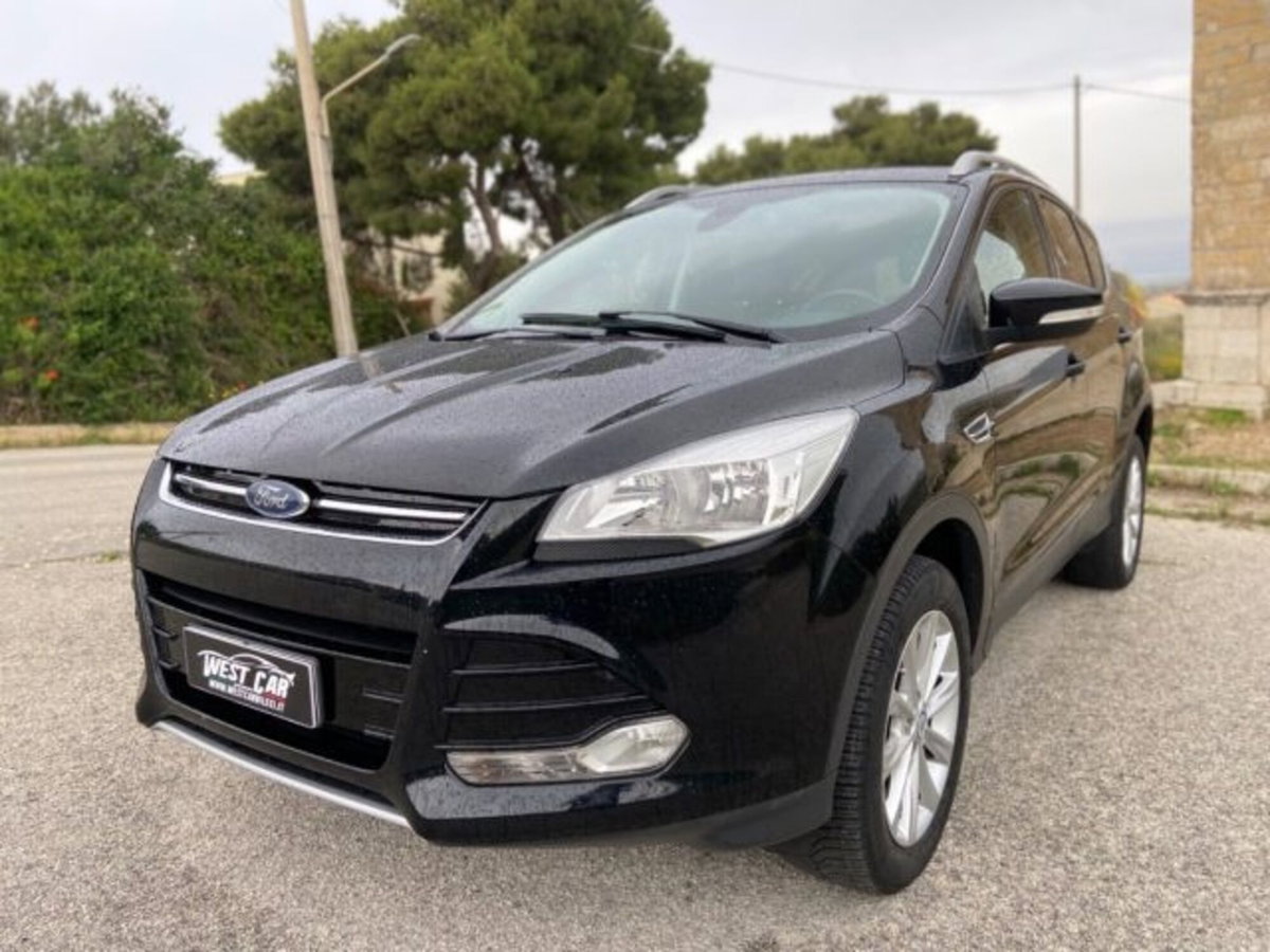 Ford Kuga 2.0 TDCI 120 CV S&S 2WD Titanium (10)