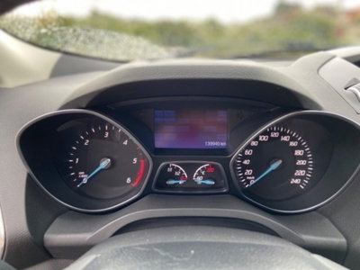 Ford Kuga 2.0 TDCI 120 CV S&S 2WD Titanium (14)