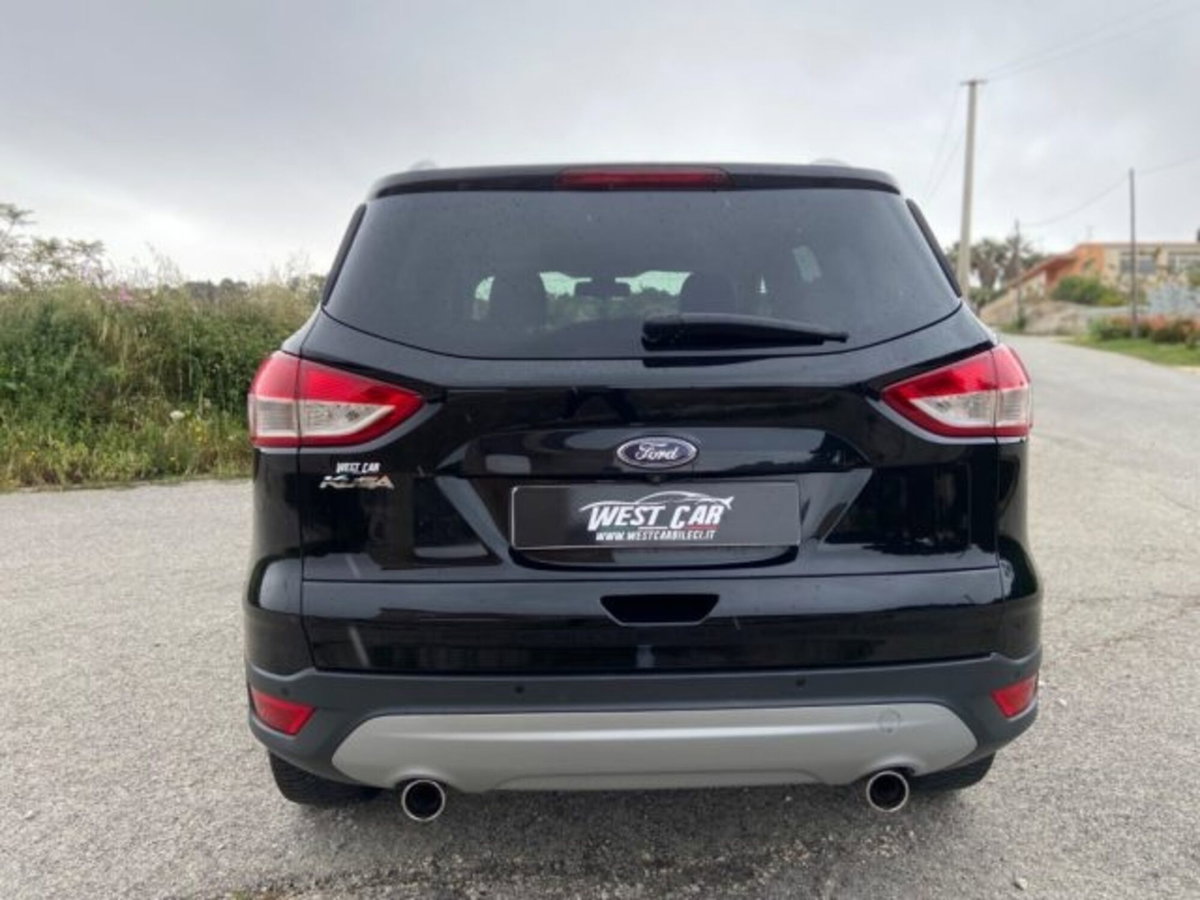 Ford Kuga 2.0 TDCI 120 CV S&S 2WD Titanium (4)
