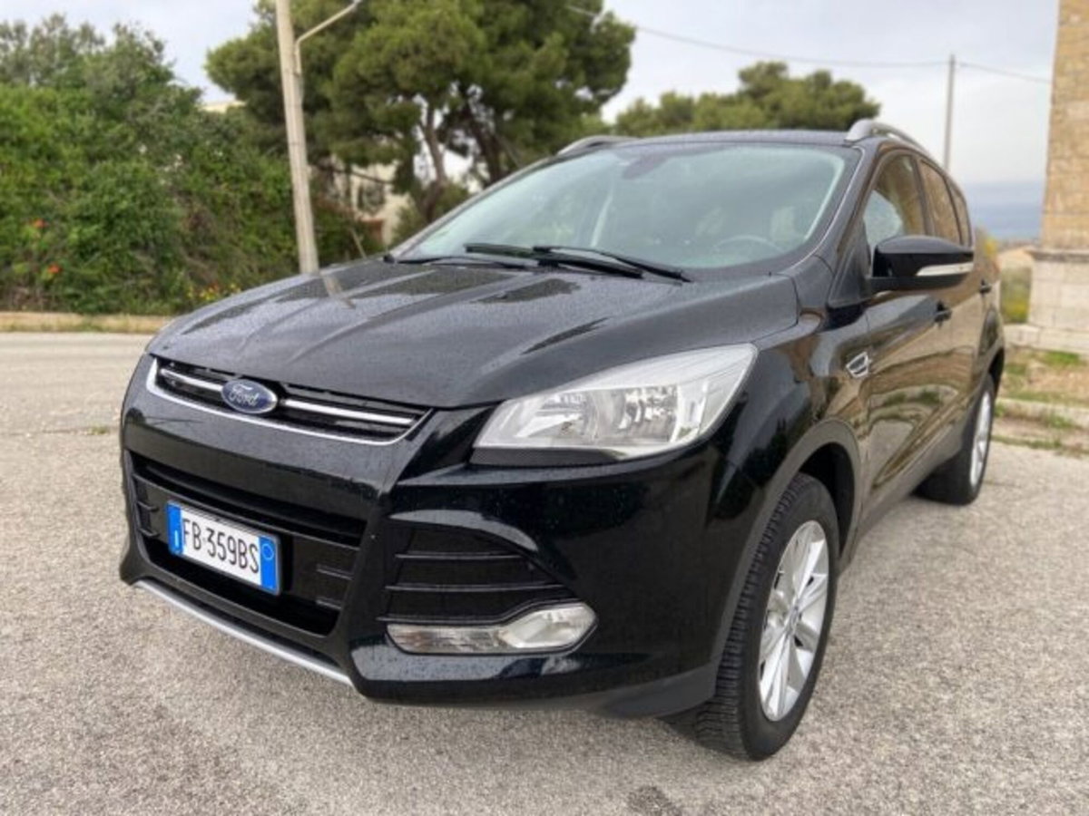 Ford Kuga 2.0 TDCI 120 CV S&S 2WD Titanium (9)