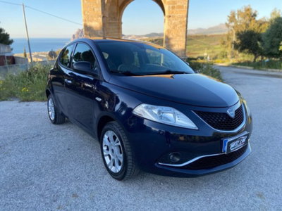 Lancia Ypsilon 1.2 69 CV 5 porte Opening Edition (11)