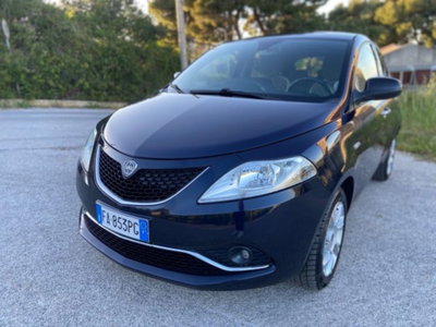 Lancia Ypsilon 1.2 69 CV 5 porte Opening Edition (2)