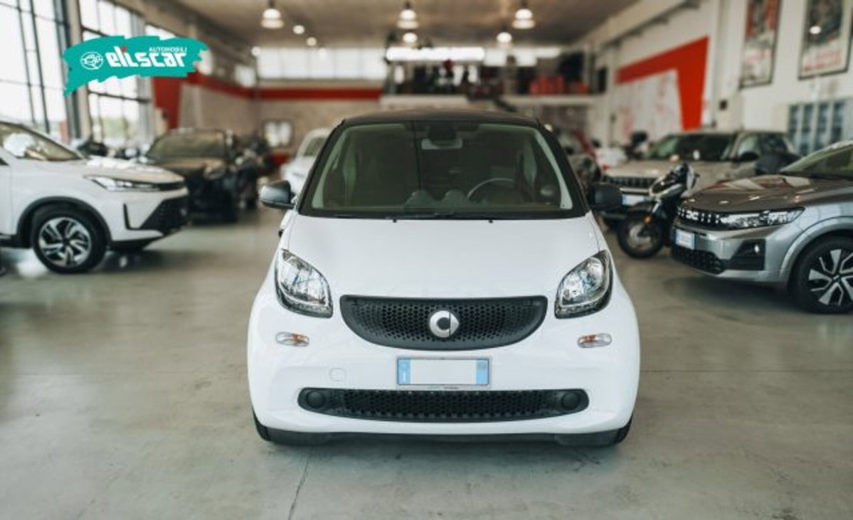 smart Fortwo 70 1.0 Urban (3)