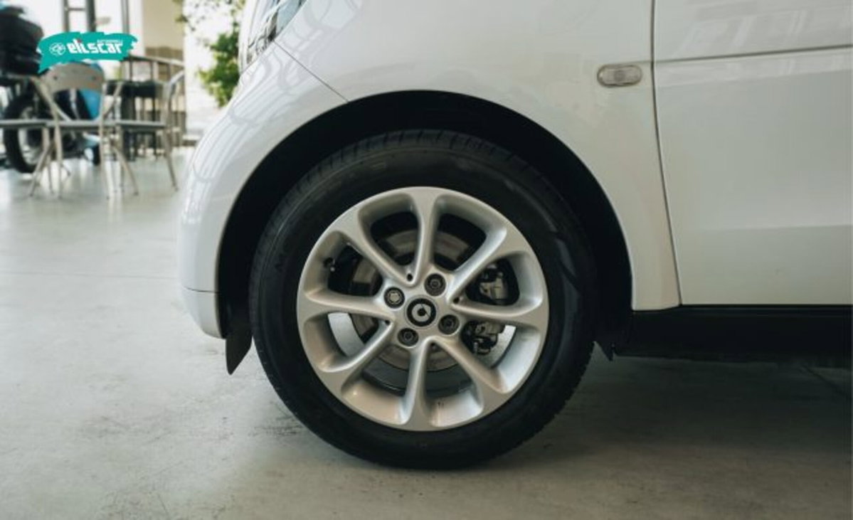 smart Fortwo 70 1.0 Urban (7)
