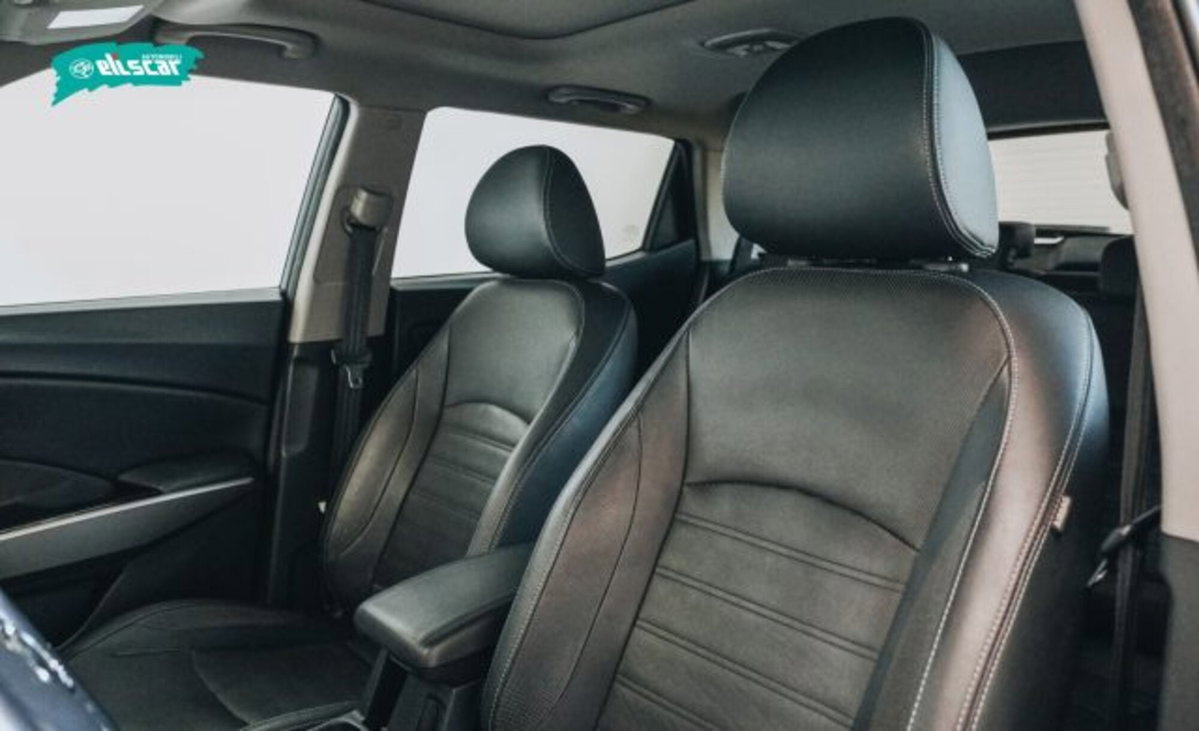 Ssangyong Tivoli 1.6d 2WD Go (12)