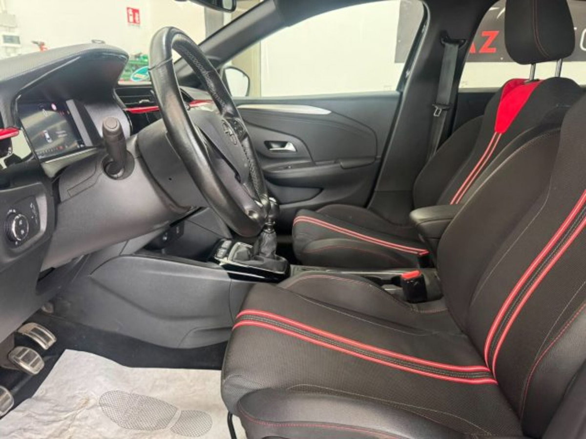 Opel Corsa 1.2 100 CV GS Line (10)