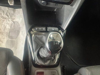 Opel Corsa 1.2 100 CV GS Line (18)