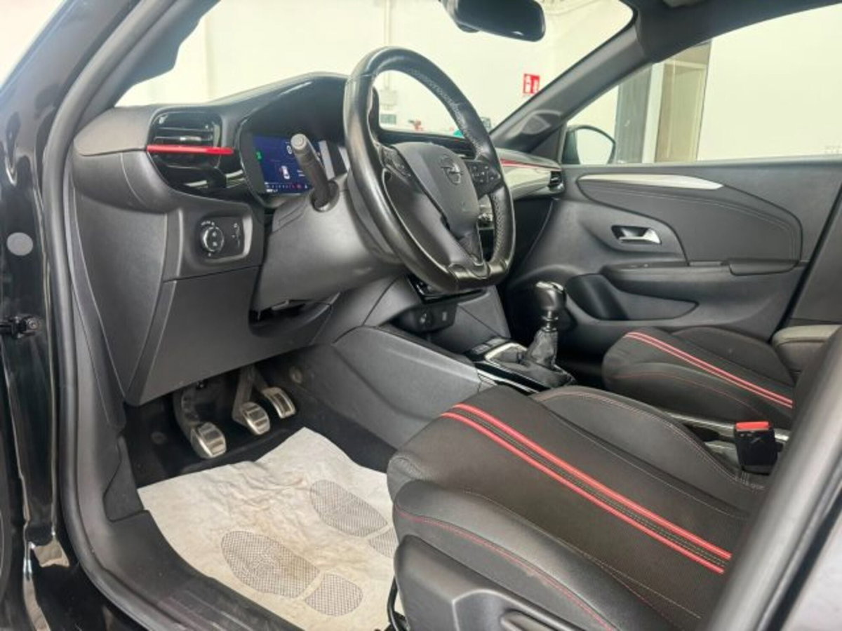 Opel Corsa 1.2 100 CV GS Line (9)
