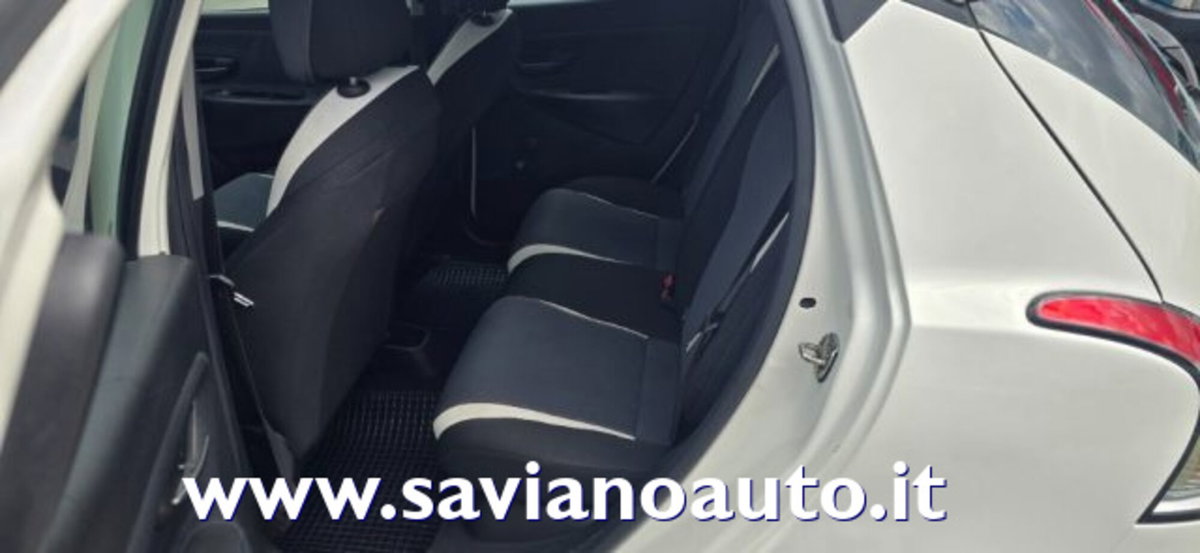 Lancia Ypsilon 1.2 69 CV 5 porte Elefantino (6)