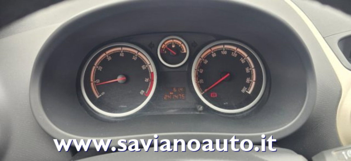 Opel Corsa 1.2 80CV 5 porte GPL-TECH Club (8)