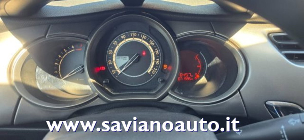Citroen C3 1.2 VTi 82 Exclusive (8)