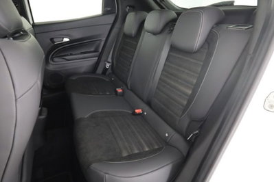 Alfa Romeo Junior 1.2 ibrida Q4 Milano Cortina 2026 145cv edct6 (11)