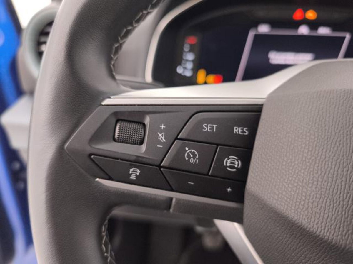SEAT Arona 1.0 EcoTSI 110 CV XPERIENCE (14)