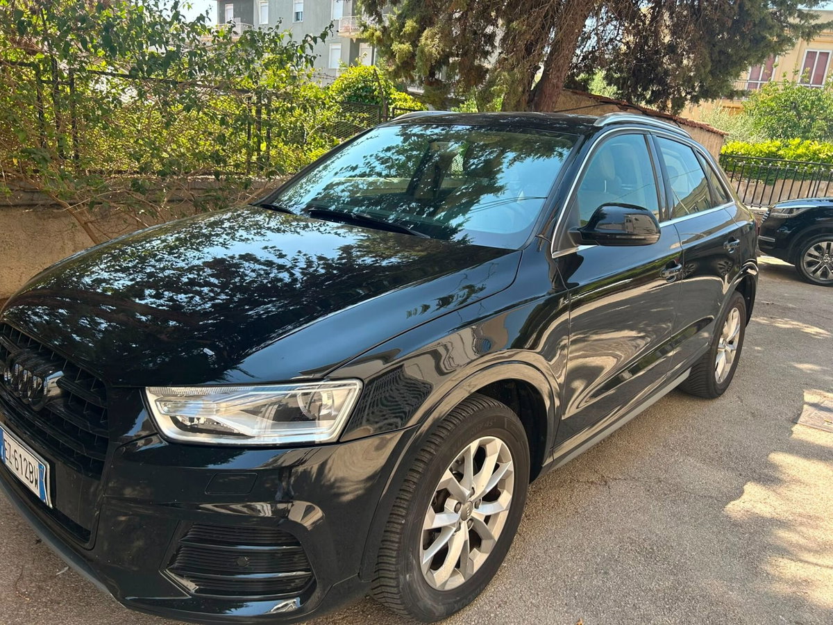 Audi Q3 2.0 TDI 150 CV quattro S tronic Business (2)