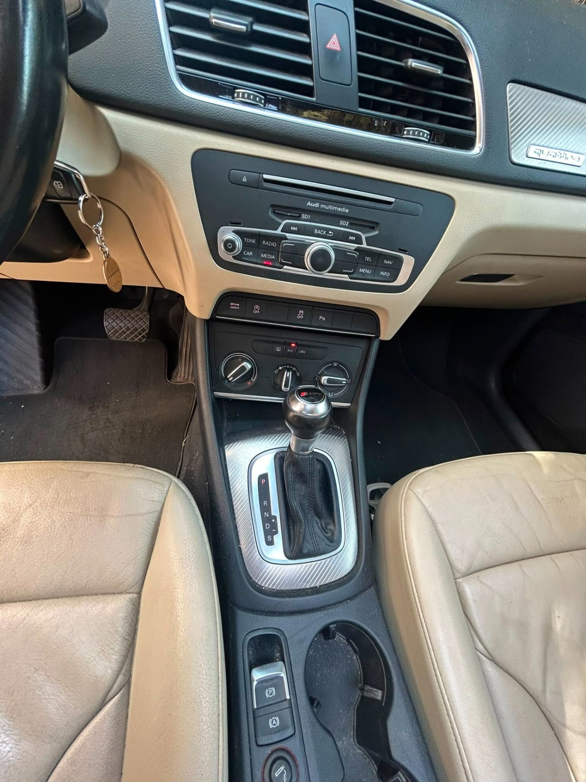 Audi Q3 2.0 TDI 150 CV quattro S tronic Business (7)