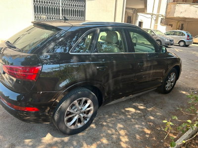 Audi Q3 2.0 TDI 150 CV quattro S tronic Business (9)